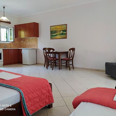 Oasis Exclusive Aparthotel Párga Quarto foto